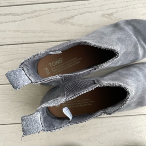 TOMS Forged Iron Grey Suede Ella Ankle Booties 7.5 - Picture 6 of 9